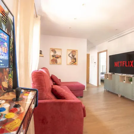 Lujo, 8 Pax Patinetes, Netflix, Wifi Y Parking Apartman *