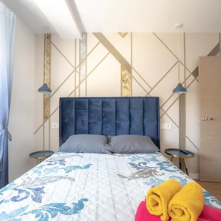 Lujo, 8 Pax Patinetes, Netflix, Wifi Y Parking Appartement *