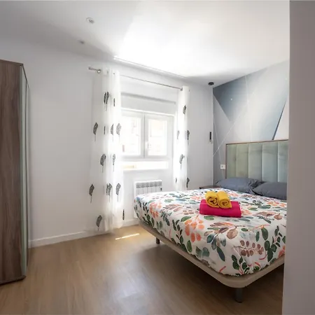 Appartement Lujo, 8 Pax Patinetes, Netflix, Wifi Y Parking Oviede