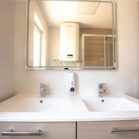 Appartement Lujo, 8 Pax Patinetes, Netflix, Wifi Y Parking *