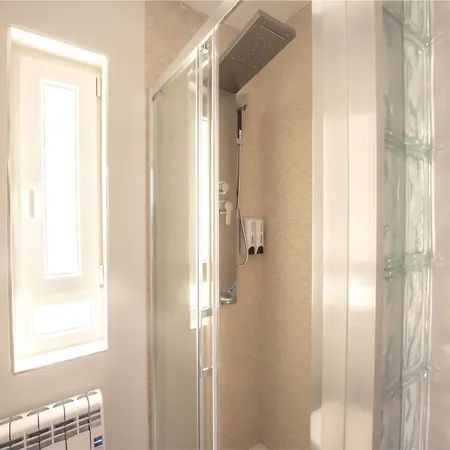 Appartement Lujo, 8 Pax Patinetes, Netflix, Wifi Y Parking Oviede