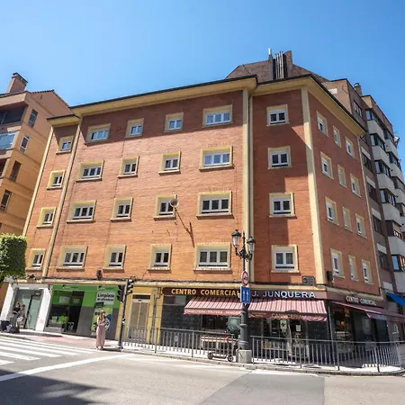 Lujo, 8 Pax Patinetes, Netflix, Wifi Y Parking * Oviedo